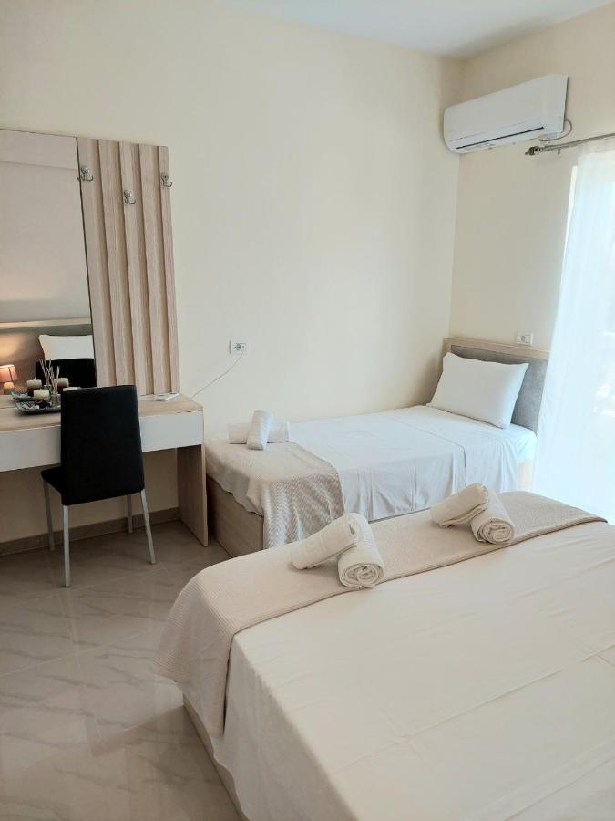 Elizabeth Apartments Himare Exteriör bild