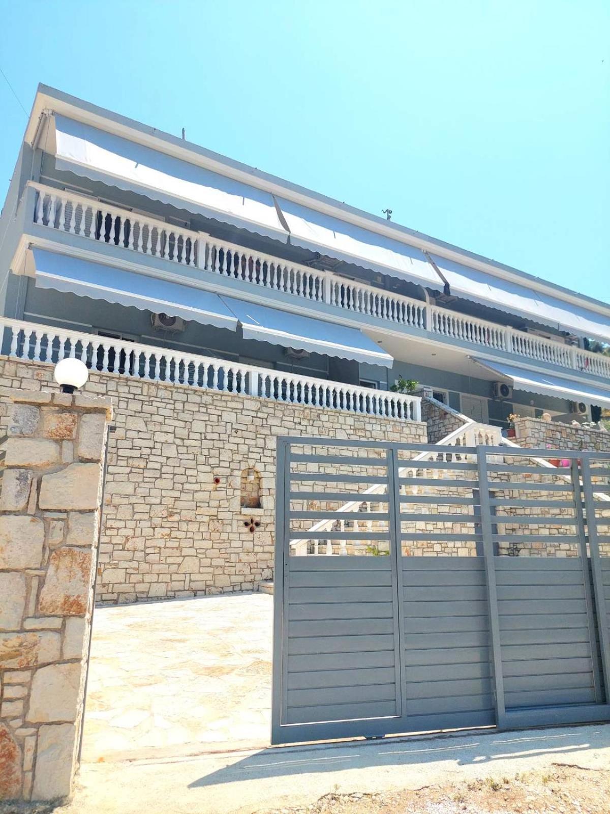 Elizabeth Apartments Himare Exteriör bild